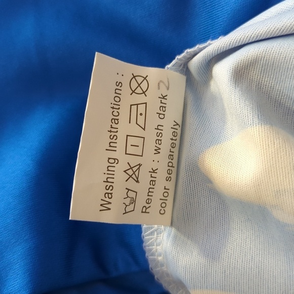 Set of 2 Hollise Minions Men's Short Sleeve T's Size L - Picture 5 of 10